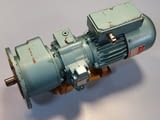 Вариаторен мотор-редуктор Lenze 1154202050 250W