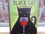 Метална табела алкохол Black Cat винарна вино черна котка Salem Winery