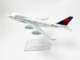 Бойнг 747 самолет модел макет метален лайнер Delta Делта