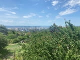 Парцел с къща- м-ст акчелар