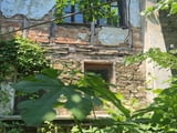 Продаваме къща в село Гълъбово двуетажна къща от 87кв.м. за ремонт с два санитарни възела на първи и