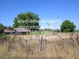 Код 62826. Дворно място 850м2 в началото на селото, до главен път Имотът е с вода за напояване, ток
