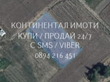 Код 63000. Поземлен имот 2дка, кат. 3-та, с перфектна правоъгълна форма. Намира се на 200м от асфалт