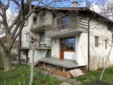 Продават се идеални части от КЪЩА. Село Антон
