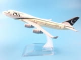 Boeing 747 самолет модел макет PIA Pakistan International Airlines Компания полети
