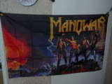 Manowar Знаме хеви метъл тежка музика хитове епични металист рокаджии китари соло група барабани кон